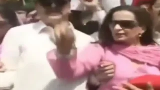 Yousuf Raza Gilani Groping Sherry Rehman Viral Video (WATCH 18+)